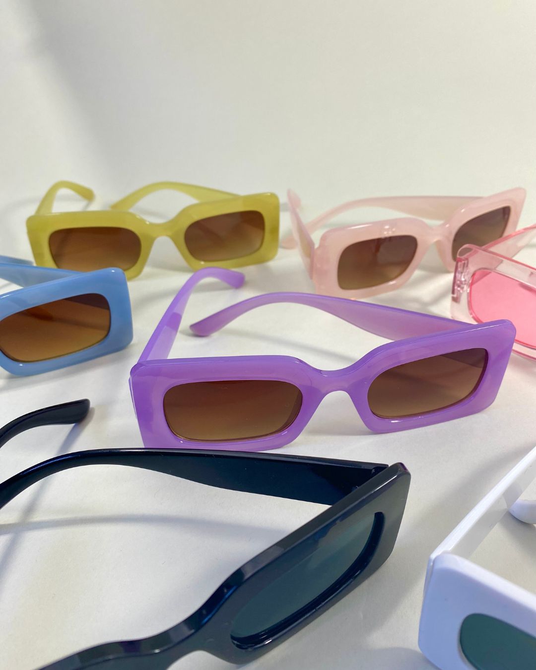 The Sunglass Shape Every Bold Girl Needs This Spring: Rectangular Frames are Back