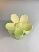 FLOWER HAIR CLIP - OVERSIZE MATTE