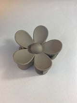 FLOWER HAIR CLIP - OVERSIZE MATTE