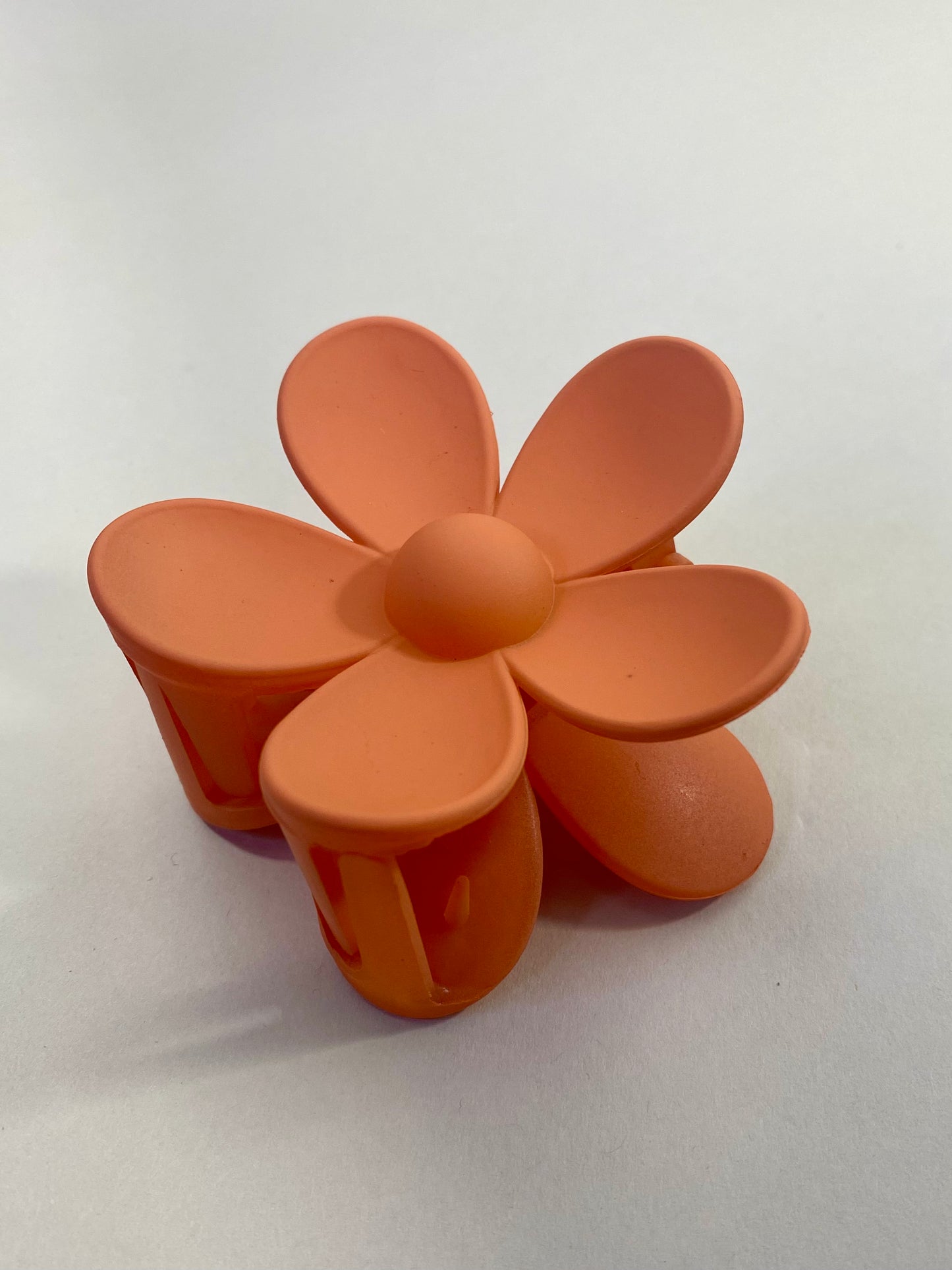 FLOWER HAIR CLIP - OVERSIZE MATTE