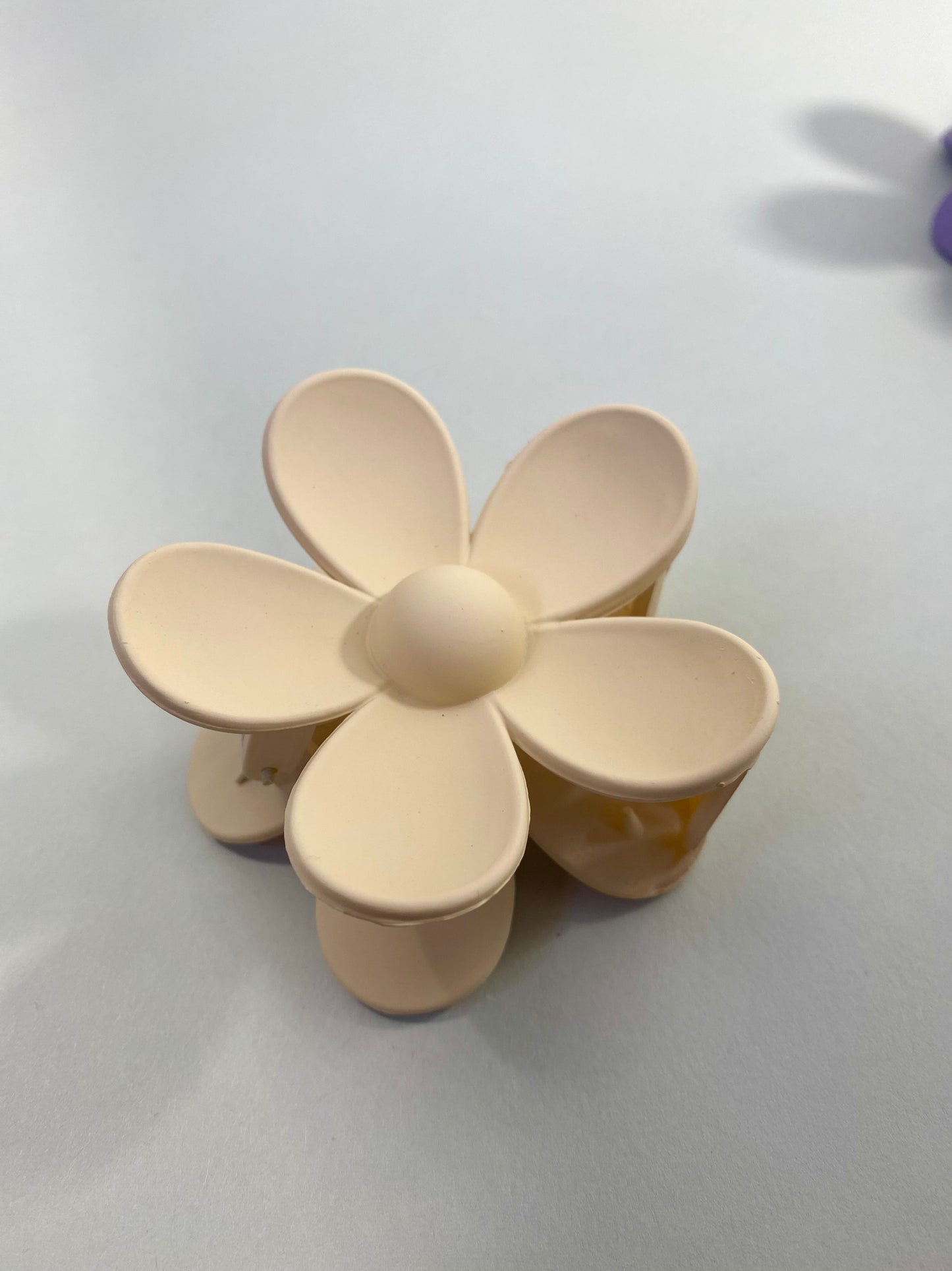 FLOWER HAIR CLIP - OVERSIZE MATTE